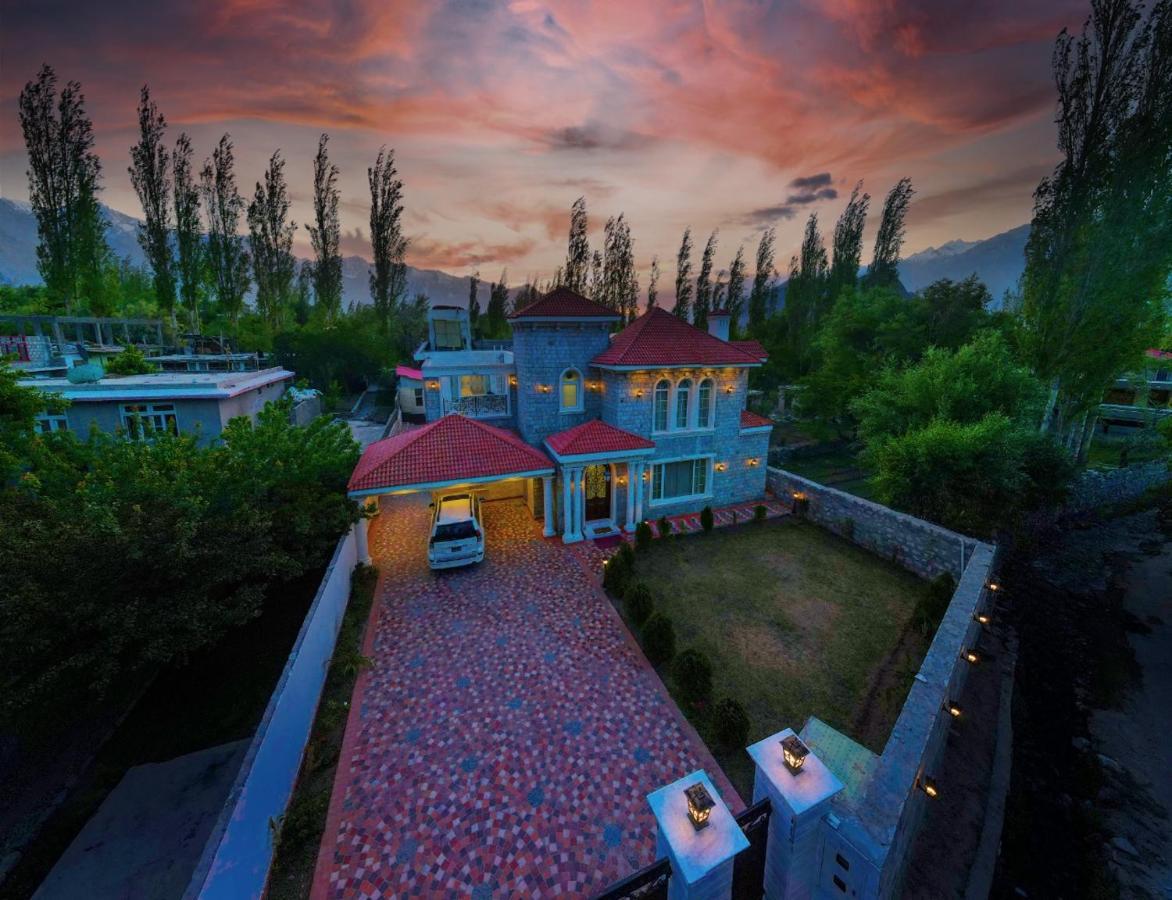 Arish Luxury Suites Skardu Exterior photo